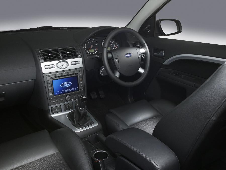  Ford Mondeo 2003 года  (фото 3 из 52)